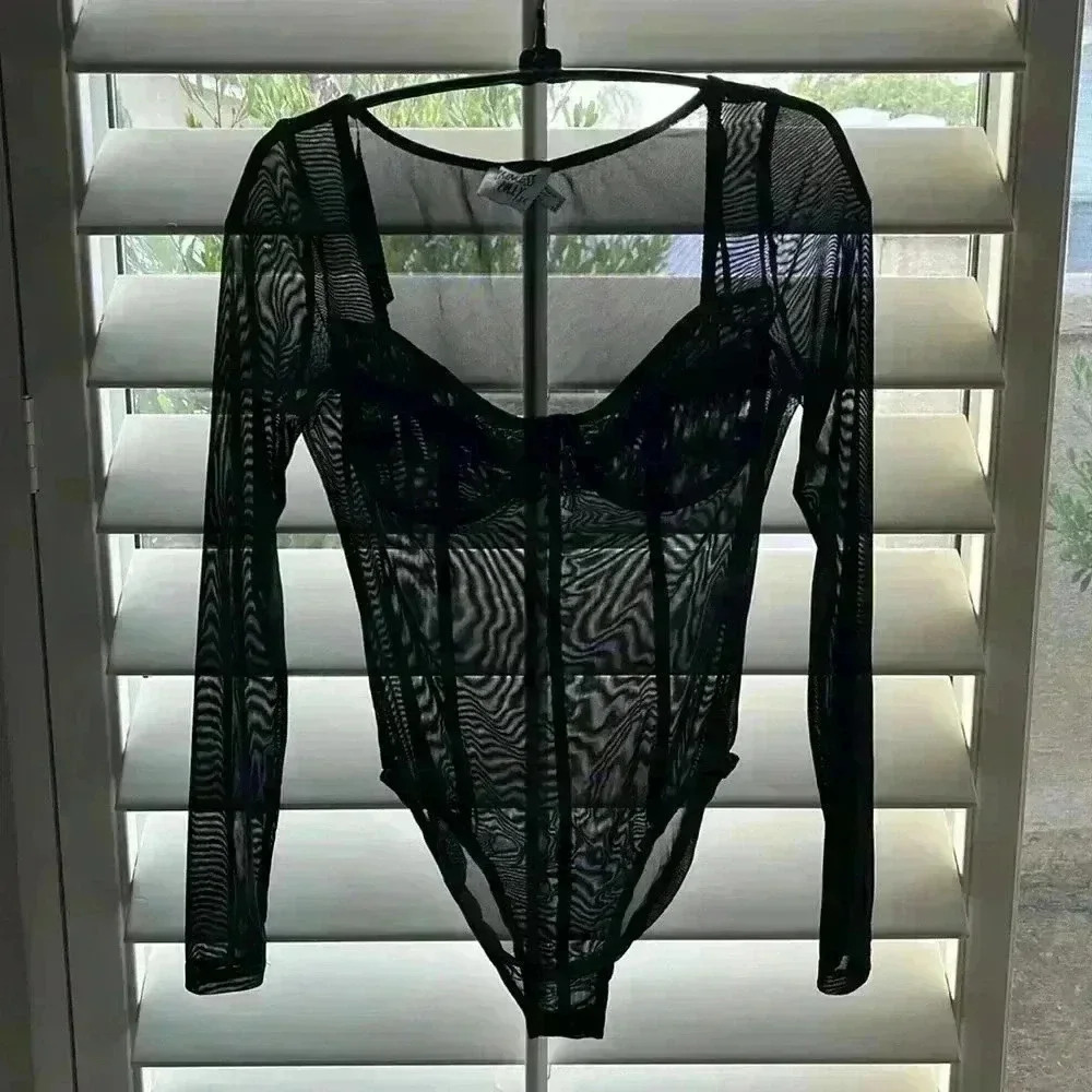 Princess Polly Sheer Black See Thru Mesh Bodysuit Long Sleeve Sz 8 Medium - Picture 2 of 13